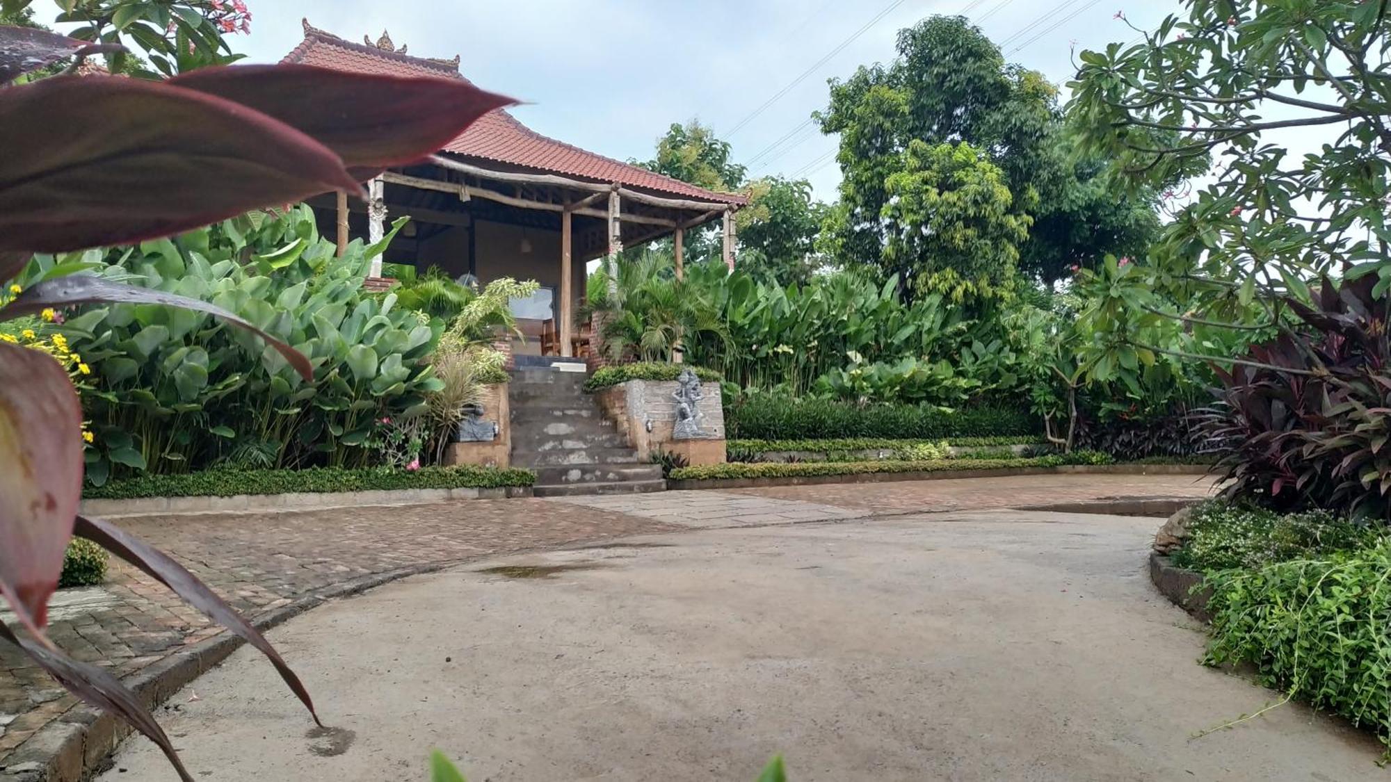 Eliska Sumberkima Pemuteran Esterno foto